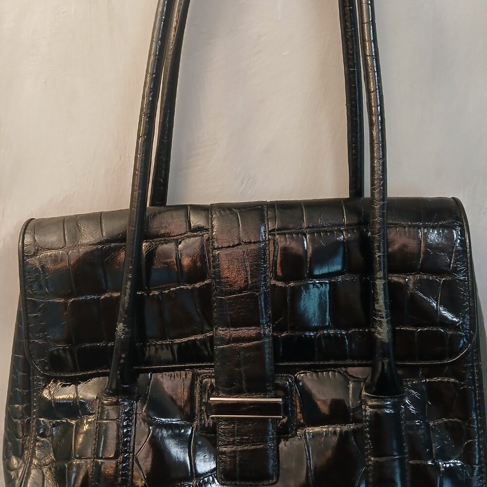 Ann Taylor Stunning Leather "Croc" Satchel - Picture 8 of 11